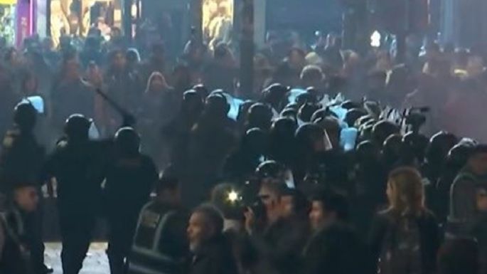 Incidentes en el banderazo por el Indio en el Obelisco: 17 detenidos y tres heridos leves