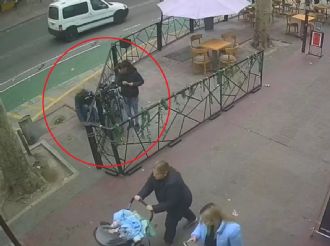 Plena calle San Martín: así le robaron la bicicleta a un conocido periodista de Mendoza
