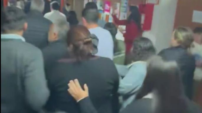 Cornejo fue a votar a la UNCuyo y se retiró entre gritos y abucheos 