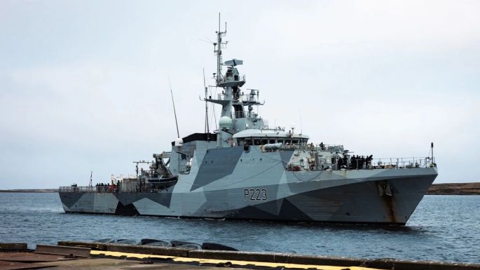 Piden explicaciones por el buque de guerra británico que navegó en Mar Argentino