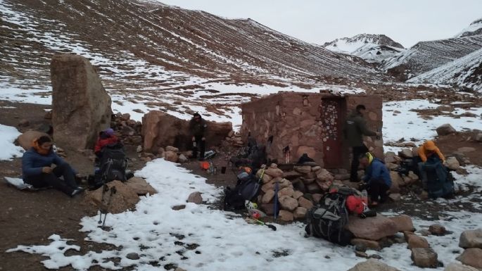 Rescataron a cuatro personas que se habían perdido en el Cerro Penitentes 