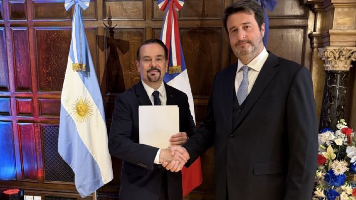 Le soltó la mano a Hebe Casado: esto dice la carta que Alfredo Cornejo le envió al embajador francés
