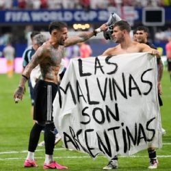 La FIFA inició un expediente disciplinario por la bandera de Malvinas 