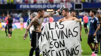La FIFA inició un expediente disciplinario por la bandera de Malvinas 
