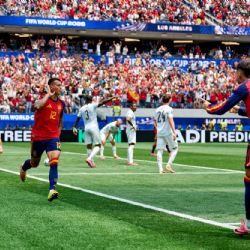 España goleó a Austria y se metió en octavos de final 
