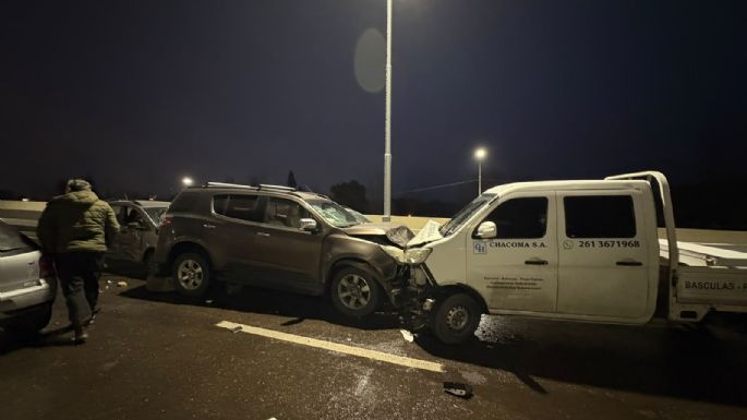 Múltiples accidentes y caos de tránsito por el hielo en el Gran Mendoza