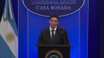Según el Gobierno, en junio se inició una recomposición salarial  