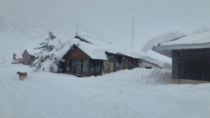El reclamo de operadores de alta montaña al Emetur en medio de una nevada histórica