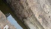Foto ilustrativa de la nota titulada: Persisten los derrames cloacales en Corralitos: indignación vecinal por vertidos en las acequias