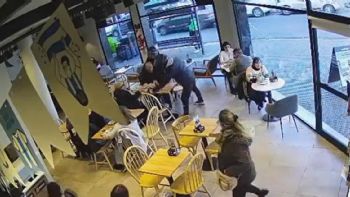 "Los habían marcado": motochorros entraron a una confitería y robaron un maletín 
