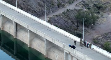 Se desplegó un mega operativo para evitar un suicidio en Valle Grande