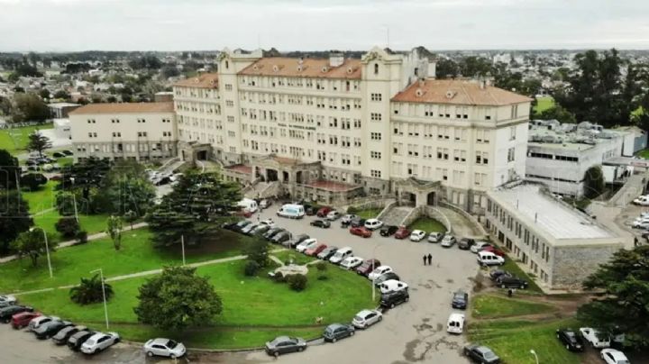 Encontraron a un enfermero en un hospital de Mar del Plata con una jeringa clavada en el abdomen 