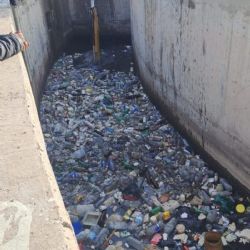 Retiraron 150 mil kilos de basura de un canal de Godoy Cruz