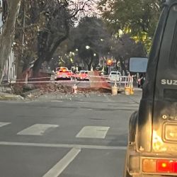 Demoras y caos vehicular por una obra que lleva dos meses en la Quinta Sección