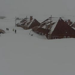 Así se vive en el pueblo de Mendoza que lleva semanas aislado por la nieve