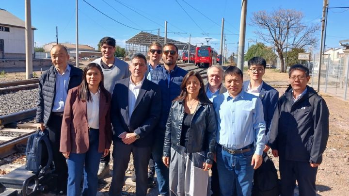 Trenes chinos: representantes de CRRC Tangshan recorrieron obras ferroviarias en Mendoza