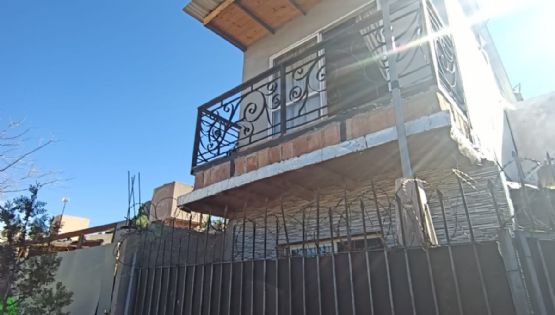 Rescataron a un niño de dos años y a un bebé de entre las llamas