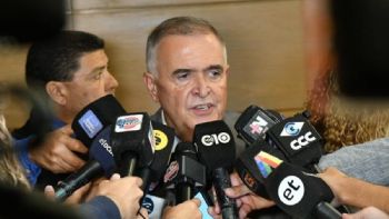 El gobernador de Tucumán anunció asueto administrativo por el partido de la Selección