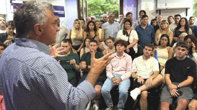 Foto iliustrativa de  Cómo es el "Programa de Formación de Jóvenes Liberales" de LLA 