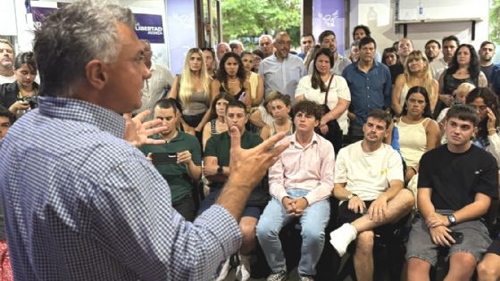 Cómo es el "Programa de Formación de Jóvenes Liberales" de LLA 