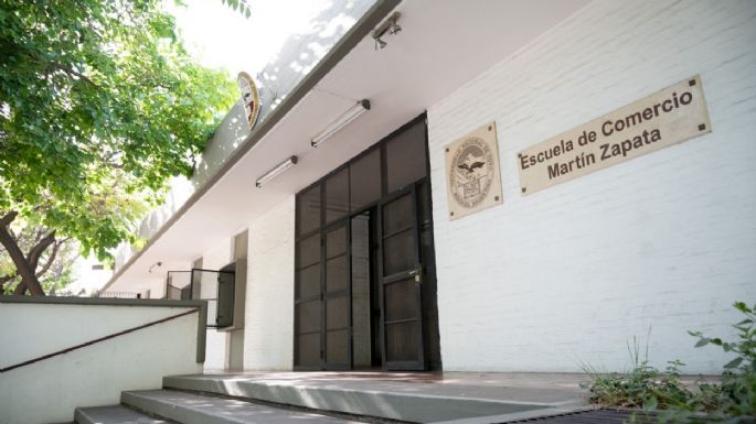 Apartaron al vicedirector del Martín Zapata por proyectar imágenes sexuales en un curso 