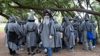 Tras el escrache de “Gandalfs”, la oposición convocó a una audiencia informativa sobre Peter Thiel