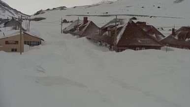 Foto iliustrativa de  Sigue cerrado el paso Cristo Redentor y advierten que continuarán las nevadas