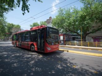 Exigió que le devuelvan el pago del colectivo y terminó detenido