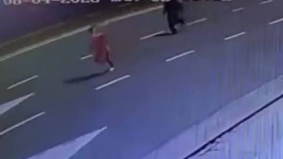 Un nuevo video muestra a Facundo Moyano corriendo detrás de Candela Arizaga