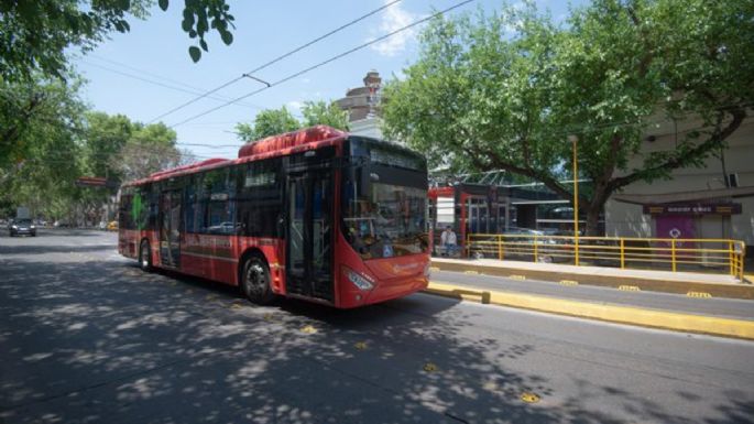 Exigió que le devuelvan el pago del colectivo y terminó detenido