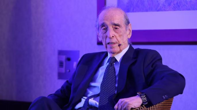 Arriazu rechazó ir a un dólar más alto: “Es como si el petiso pidiera devaluar el metro”